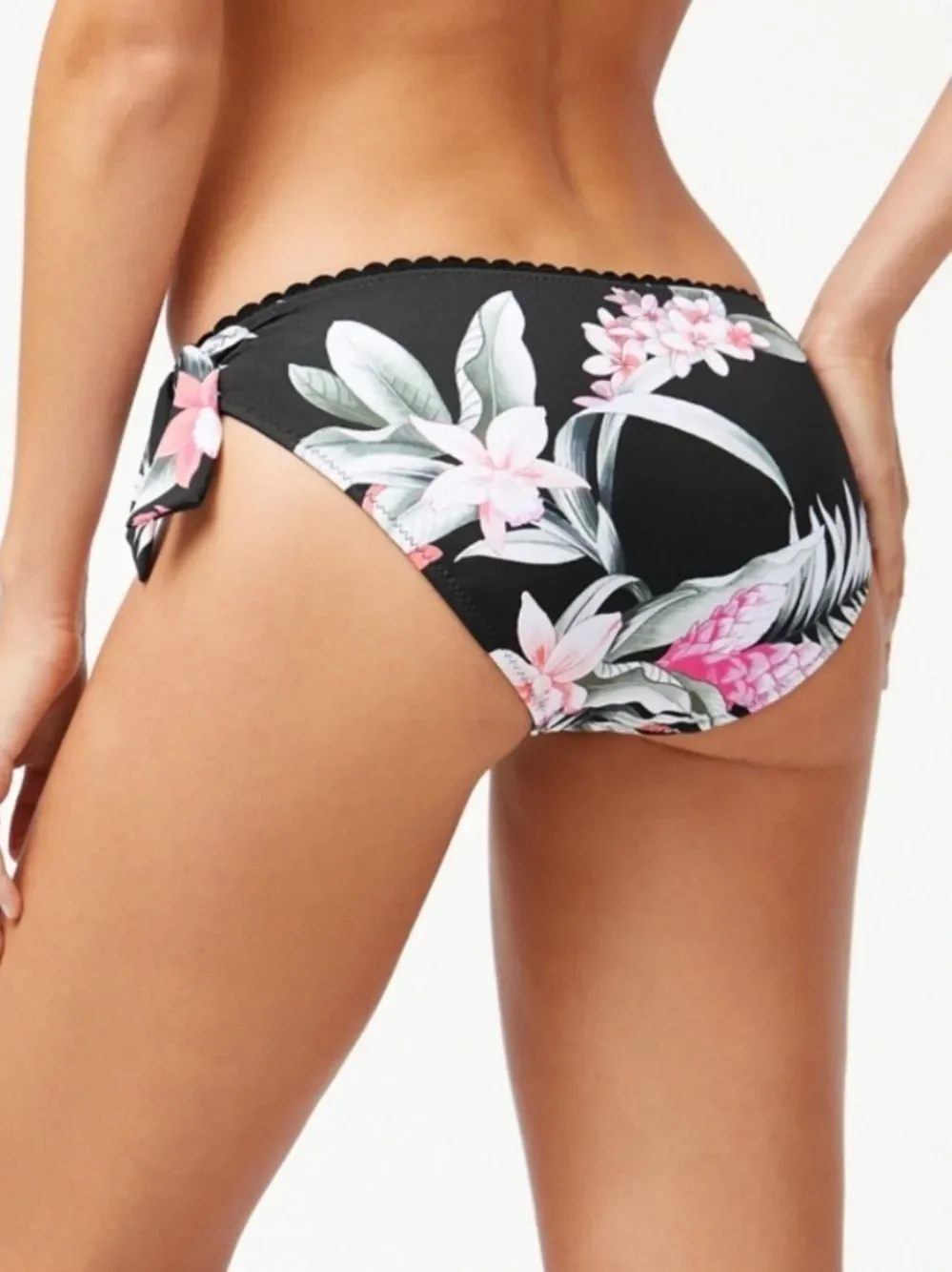 Tommy Bahama tb gingerflower